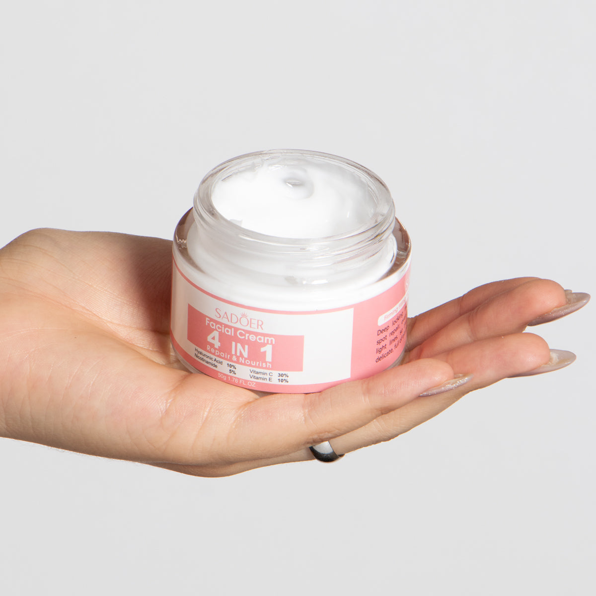 Crema Facial hidratante 4 en 1 Sadoer