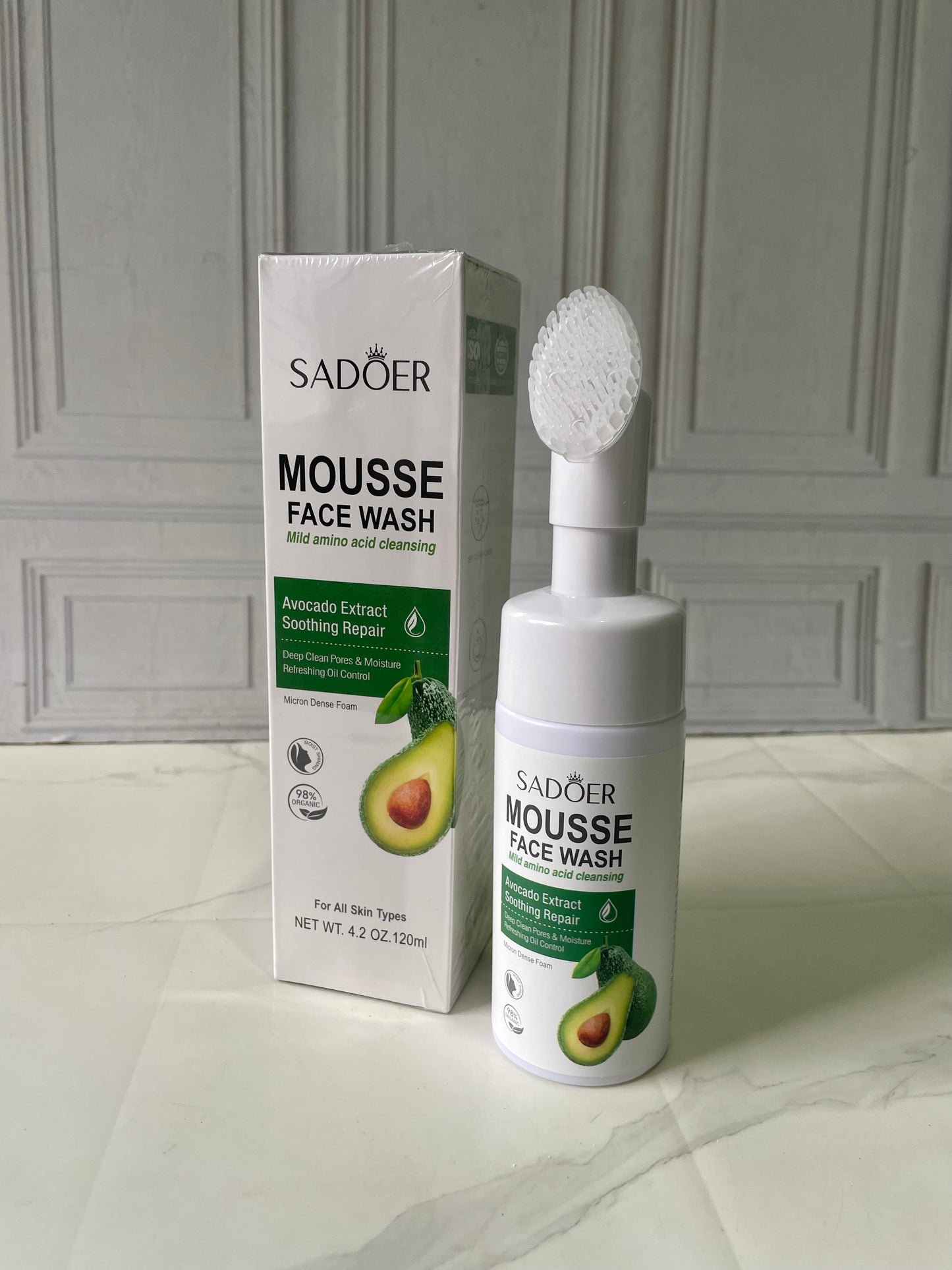 Limpiador facial espumoso de aguacate Sadoer
