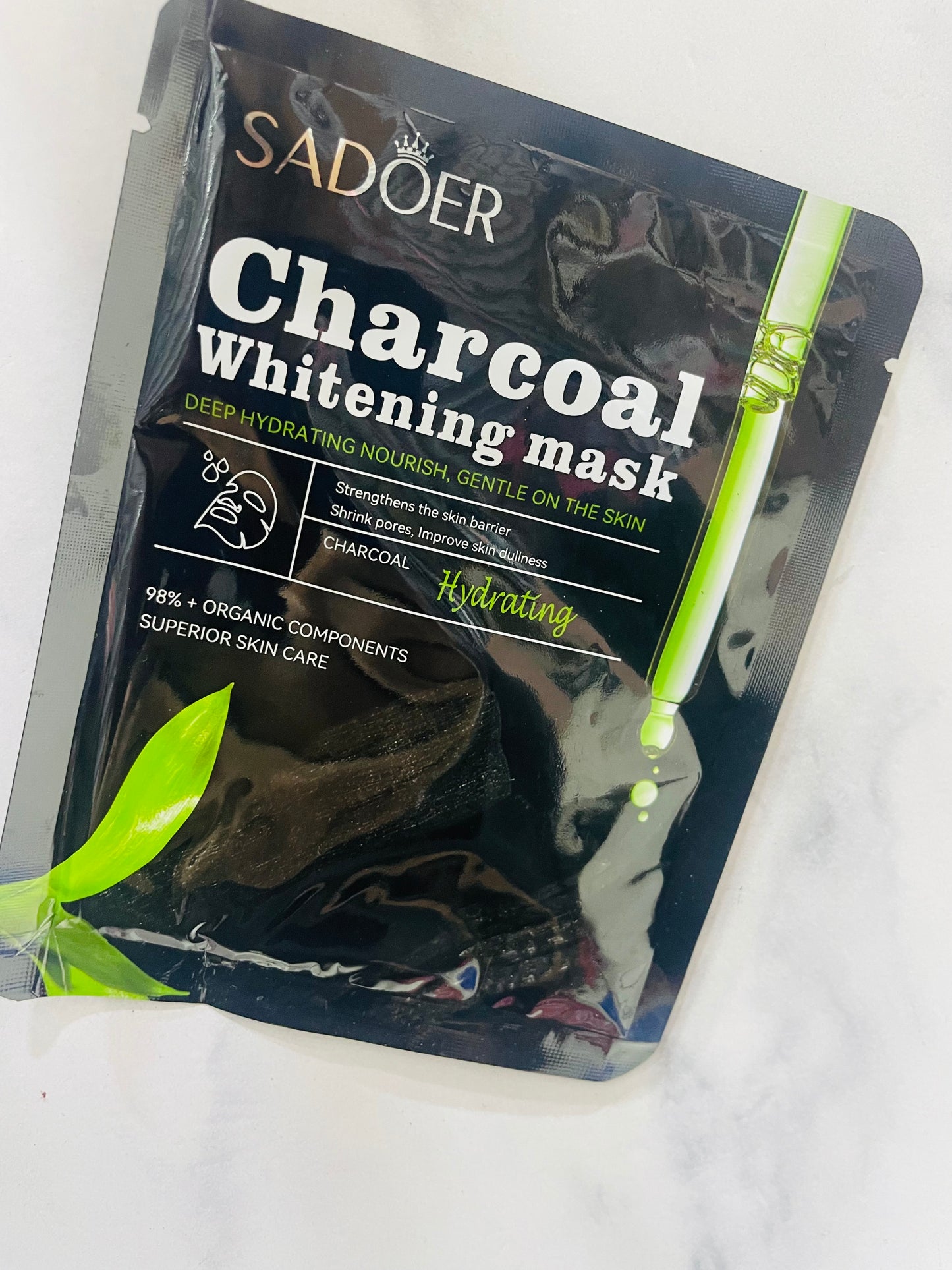 Mascarilla blanqueadora de carbón Charcoal Sadoer
