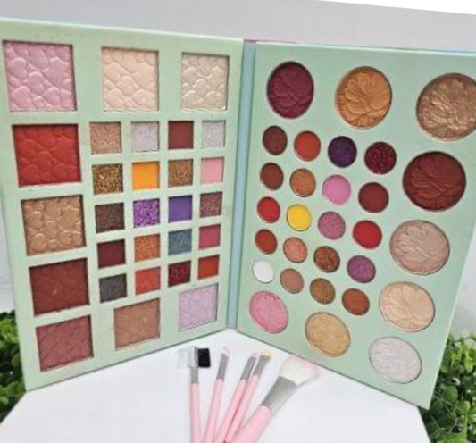 Paleta de sombras Juju Lucky 58 tonos